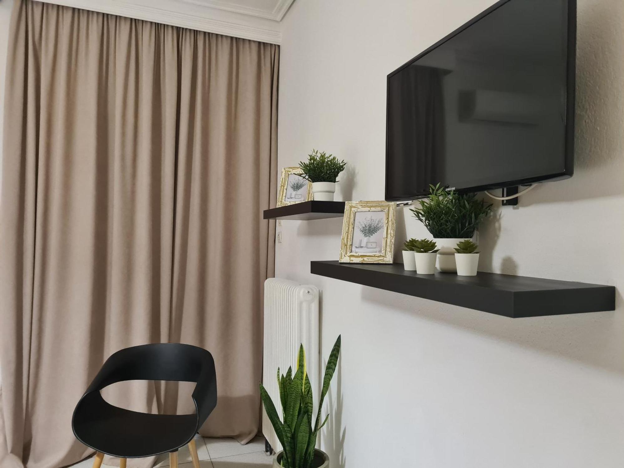 Apartment In The Heart Of The City 3 Лариса Екстериор снимка